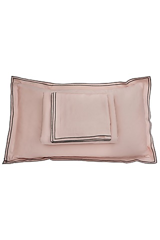 Coral Peach Cotton Bedsheet Set by Veda Homes