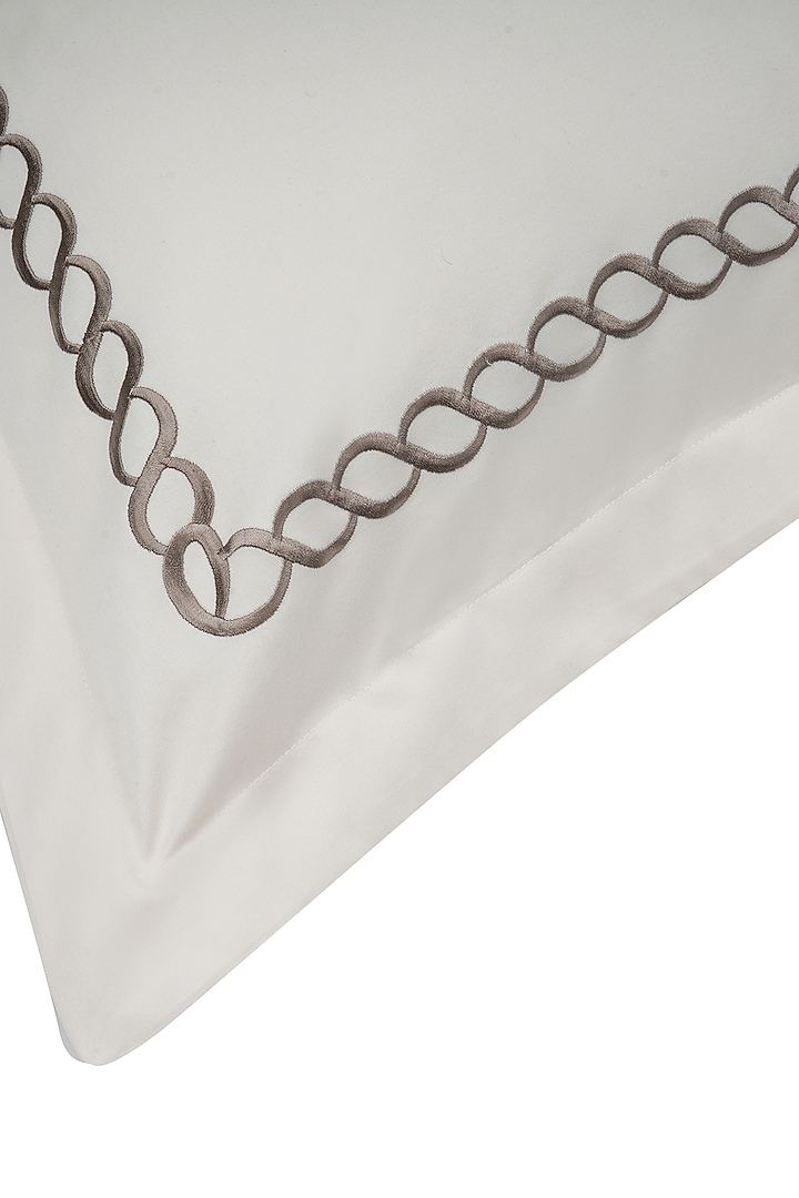 Cream Cotton Bedsheet Set by Veda Homes at Pernia's Pop Up Shop