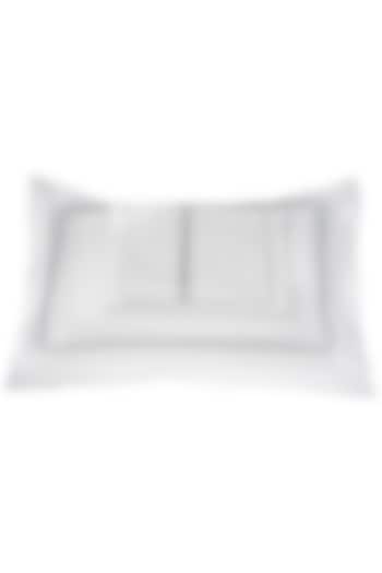 White Cotton Bedsheet Set by Veda Homes at Pernia's Pop Up Shop