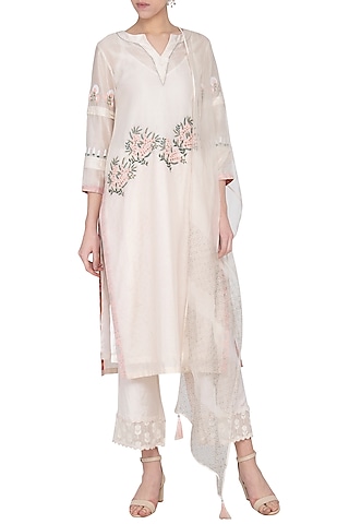 Off White Embroidered & Pintuck Kurta Set by Devnaagri