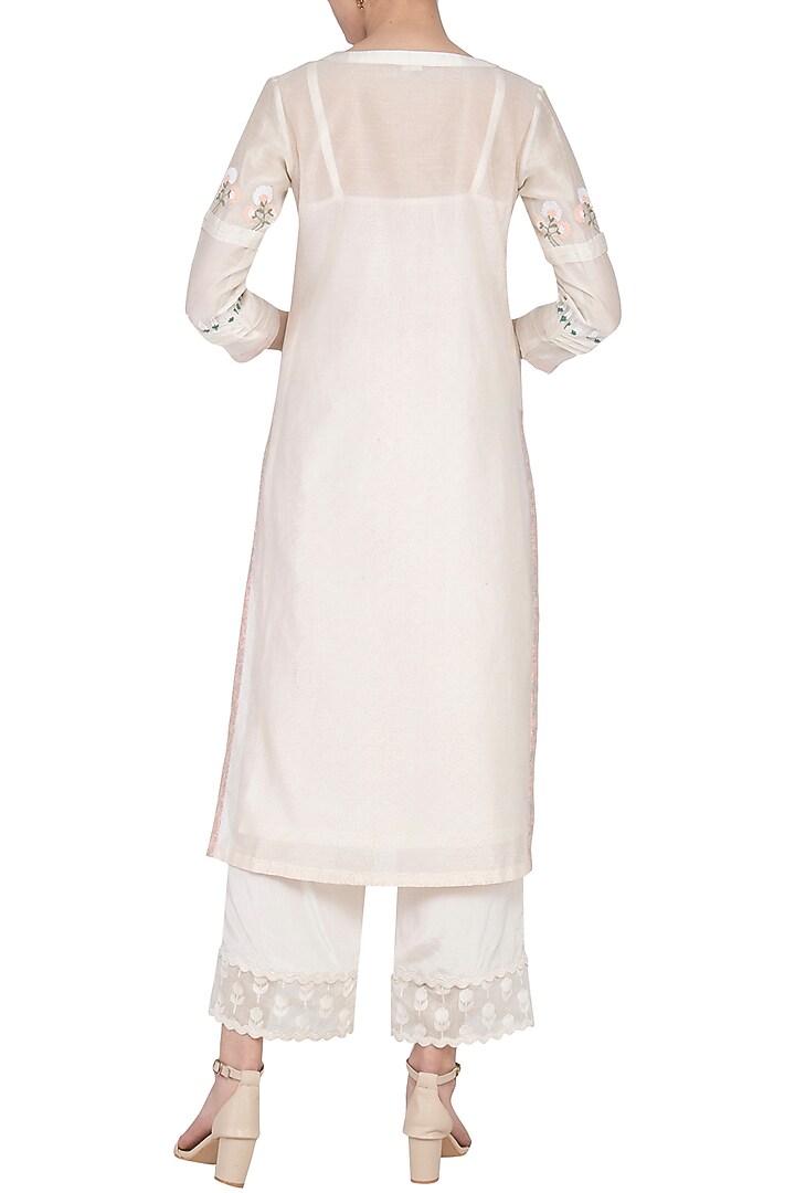 Off White Embroidered & Pintuck Kurta Set by Devnaagri at Pernia's Pop Up Shop