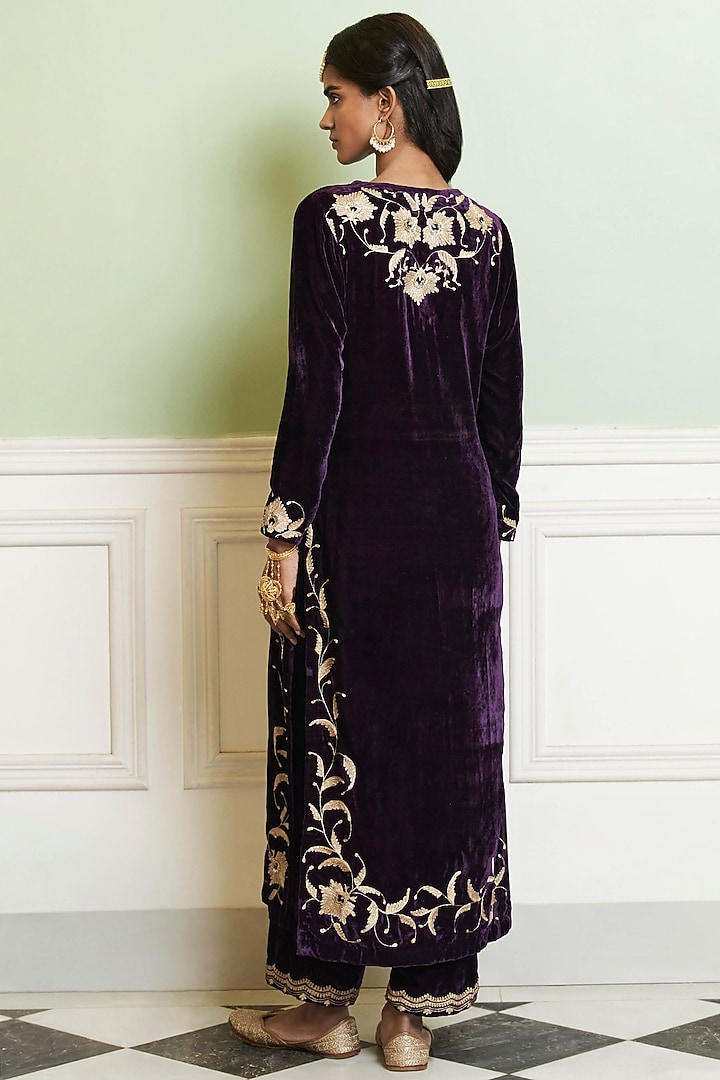 Deep Purple Velvet Zardosi Embroidered Straight Kurta Set by Devnaagri at Pernia's Pop Up Shop