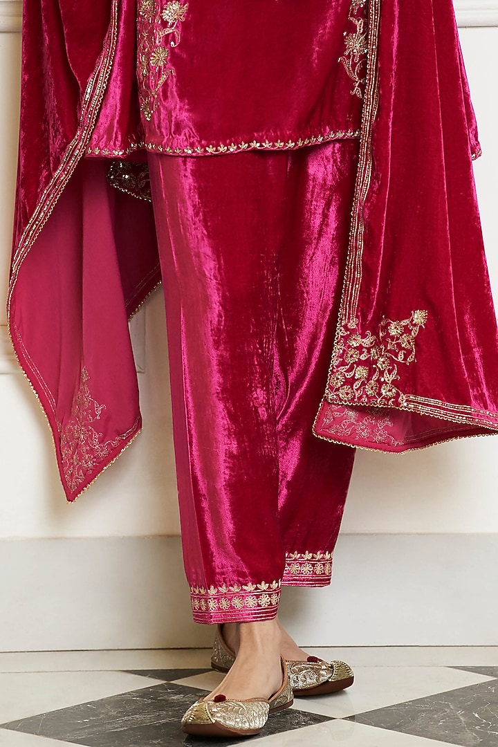 Fuchsia Pink Velvet Zardosi Embroidered Short Kurta Set by Devnaagri at Pernia's Pop Up Shop