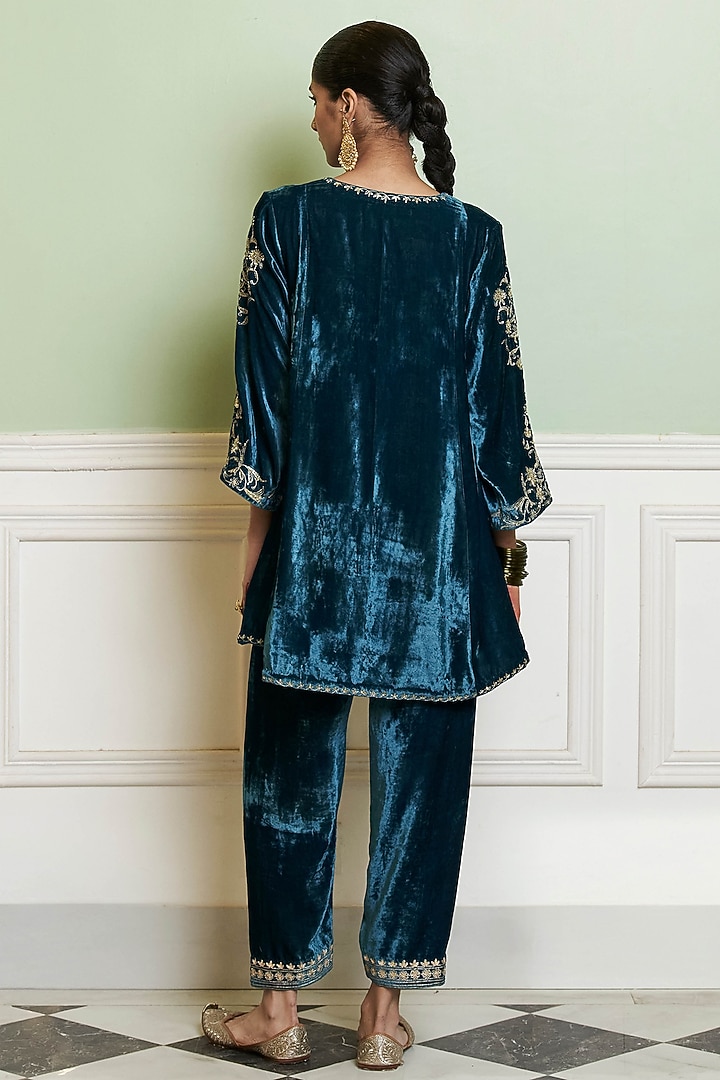 Teal Blue Velvet Zardosi Embroidered Short Kurta Set by Devnaagri at Pernia's Pop Up Shop