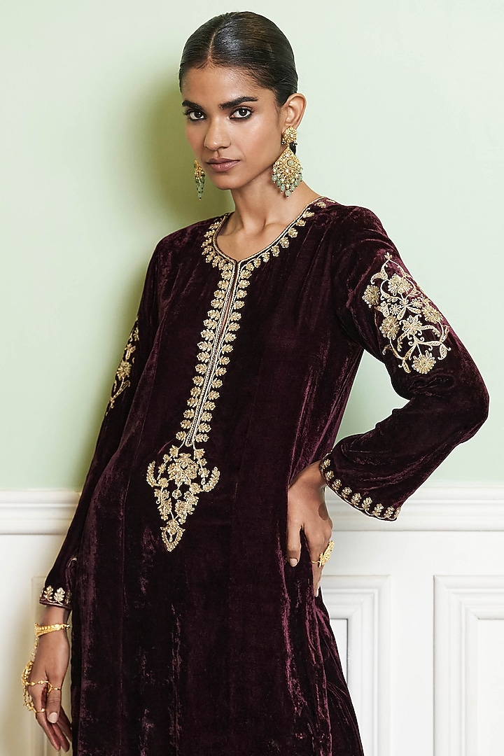 Wine Velvet Zardosi Embroidered Straight Kurta Set by Devnaagri at Pernia's Pop Up Shop