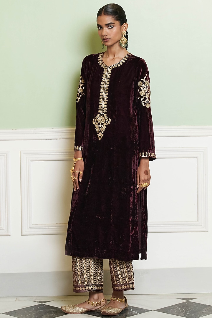 Wine Velvet Zardosi Embroidered Straight Kurta Set by Devnaagri at Pernia's Pop Up Shop