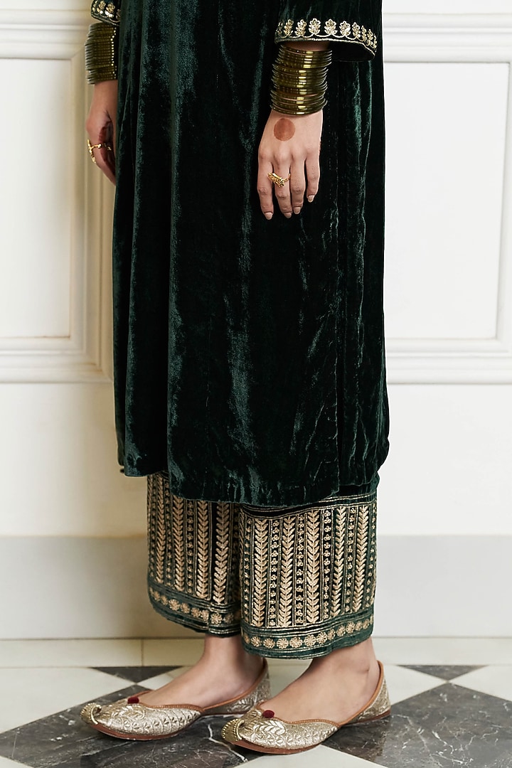 Emerald Green Velvet Zardosi Embroidered Straight Kurta Set by Devnaagri at Pernia's Pop Up Shop