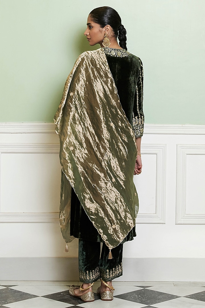 Emerald Green Velvet Zardosi Embroidered Straight Kurta Set by Devnaagri at Pernia's Pop Up Shop