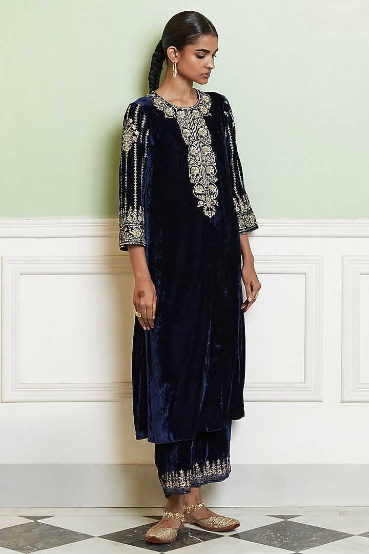 Navy Blue Velvet Zardosi Embroidered Straight Kurta Set by Devnaagri at Pernia's Pop Up Shop
