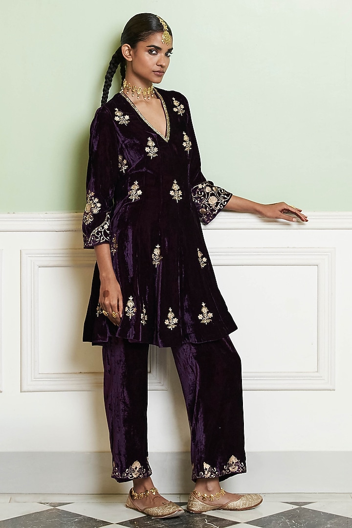 Deep Purple Velvet Zardosi Embroidered Straight Kurta Set by Devnaagri at Pernia's Pop Up Shop
