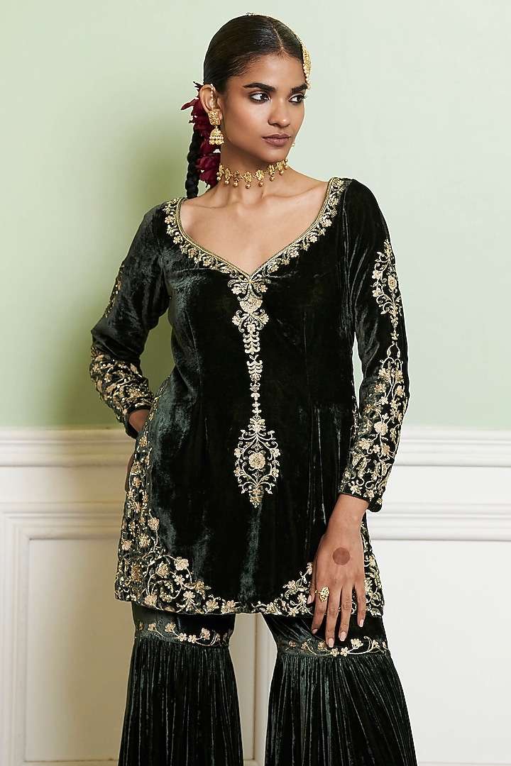 Emerald Green Velvet Flared Gharara Set by Devnaagri at Pernia's Pop Up Shop