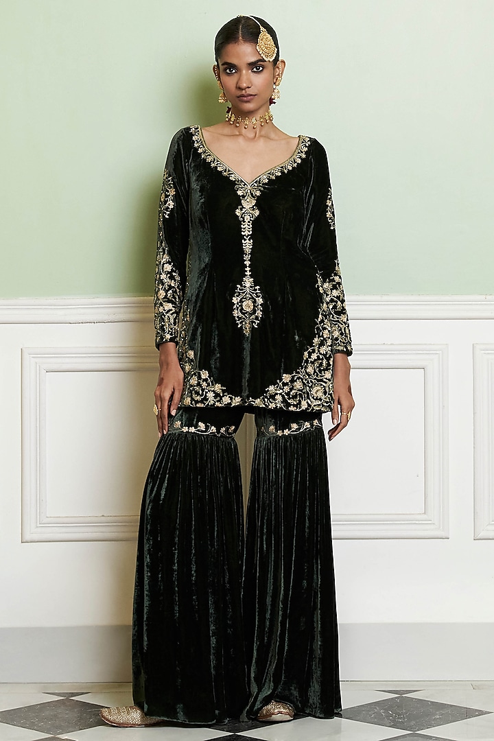 Emerald Green Velvet Flared Gharara Set by Devnaagri at Pernia's Pop Up Shop