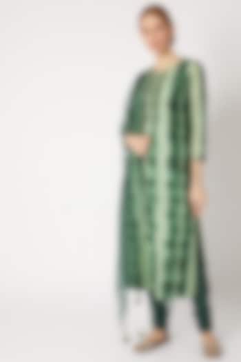 Green Tie-Dye Printed Kurta Set by Devnaagri
