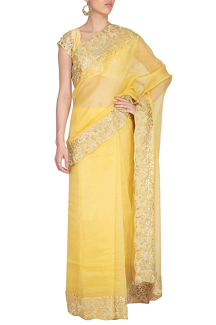 Yellow Embroidered Reception Saree Set by Devnaagri at Pernia's Pop Up Shop