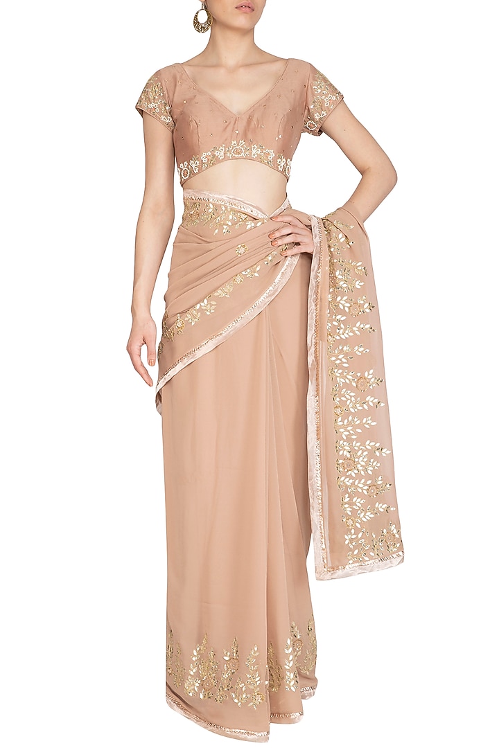 Beige Embroidered Wedding Saree Set by Devnaagri at Pernia's Pop Up Shop