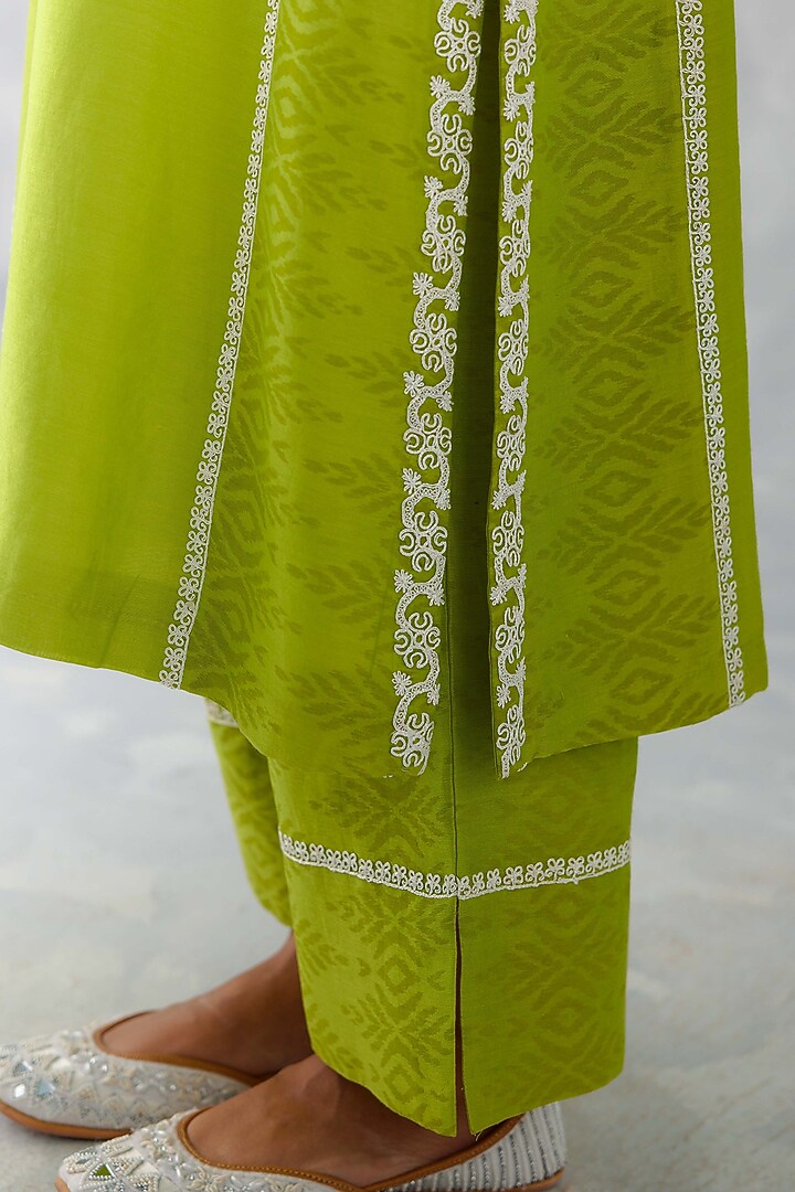 Green Chanderi Embroidered Kurta Set by Devnaagri at Pernia's Pop Up Shop