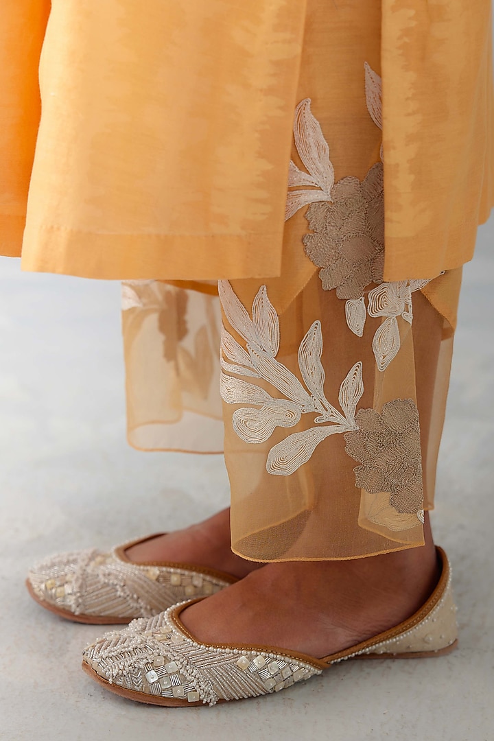 Peach Chanderi Embroidered & Printed Kurta Set by Devnaagri at Pernia's Pop Up Shop