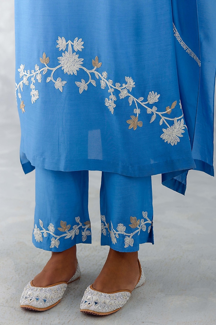 Ice Blue Muslin Embroidered Kaftan Set by Devnaagri at Pernia's Pop Up Shop