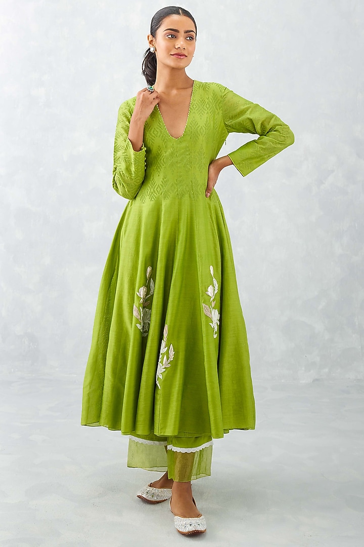 Green Chanderi Printed & Embroidered Wedding Anarkali Set by Devnaagri at Pernia's Pop Up Shop