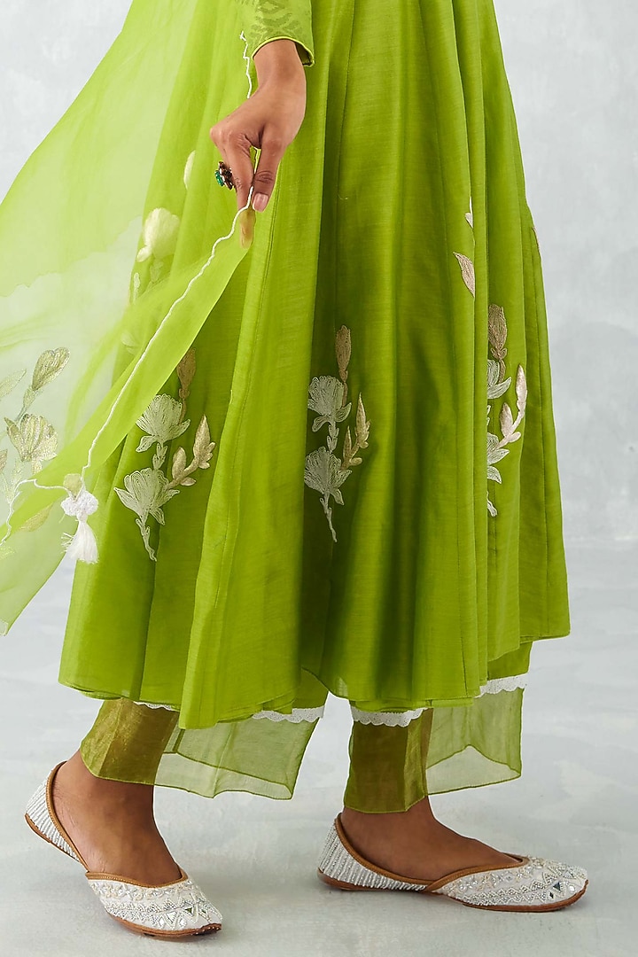 Green Chanderi Printed & Embroidered Wedding Anarkali Set by Devnaagri at Pernia's Pop Up Shop
