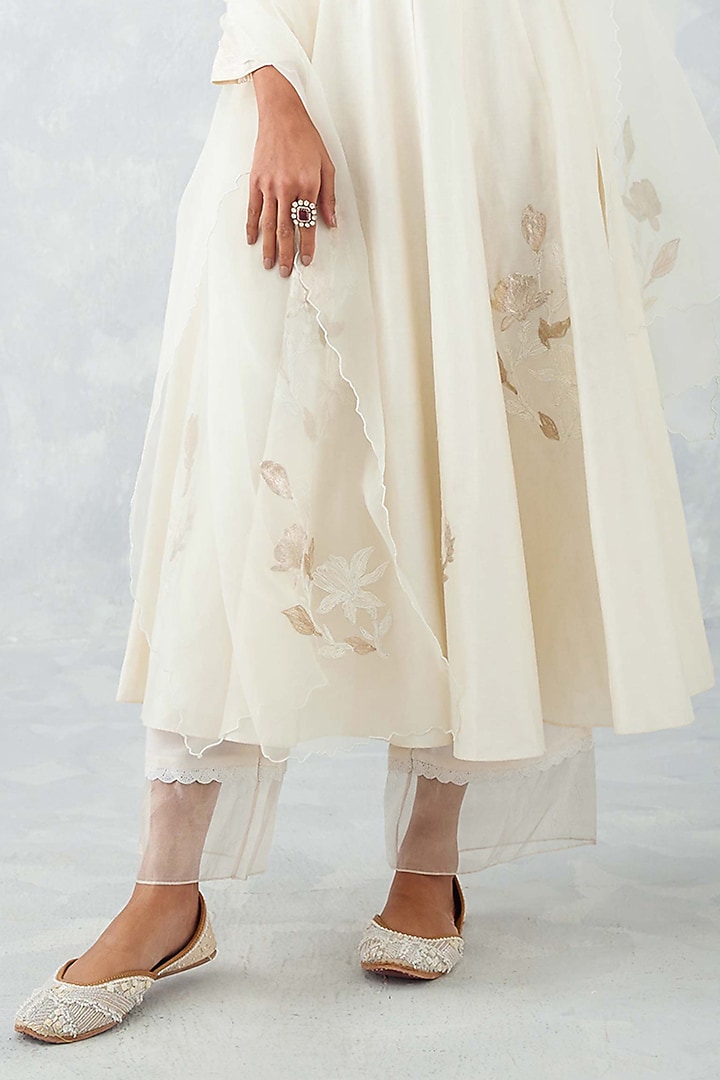 Ivory Chanderi Printed & Embroidered Wedding Anarkali Set by Devnaagri at Pernia's Pop Up Shop