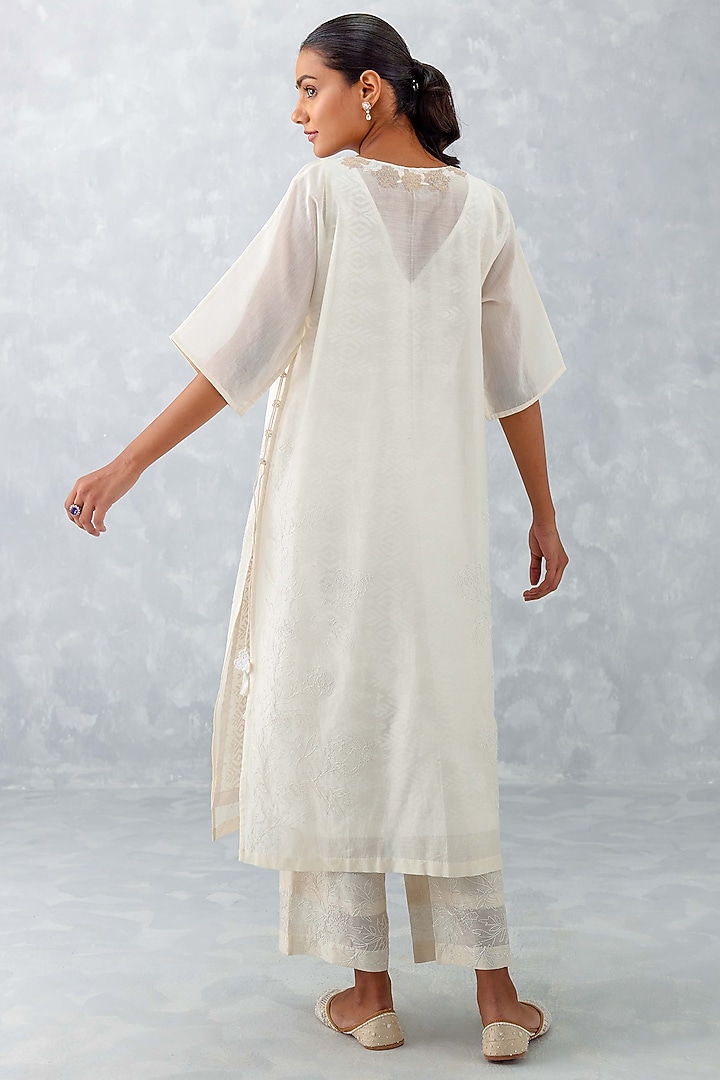 Ivory Silk Chanderi Printed & Embroidered Kurta Set by Devnaagri at Pernia's Pop Up Shop