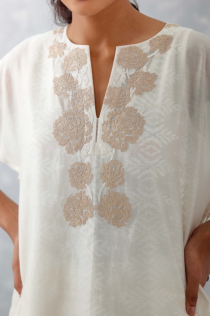 Ivory Silk Chanderi Printed & Embroidered Kurta Set by Devnaagri at Pernia's Pop Up Shop