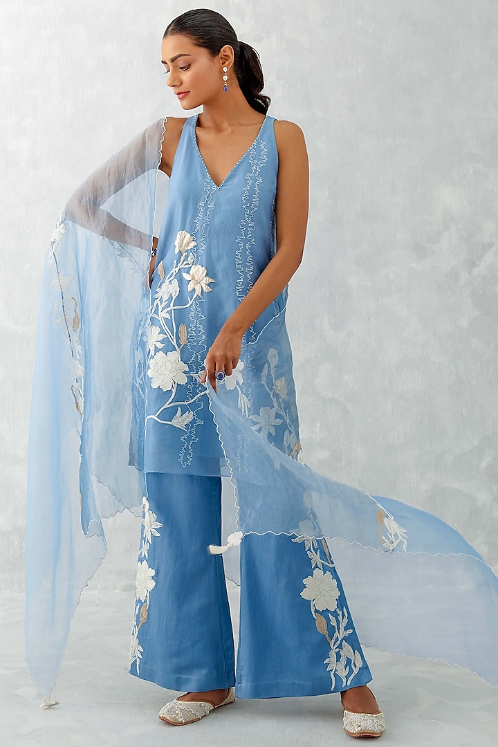 Ice Blue Silk Organza Embroidered Kurta Set by Devnaagri at Pernia's Pop Up Shop