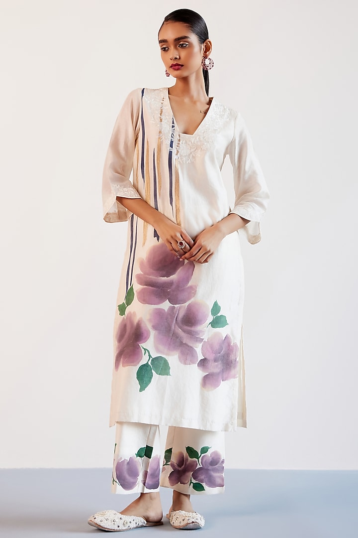 Beige & Mauve Silk Chanderi Thread & Floral Hand-Painted Kurta Set by Devnaagri at Pernia's Pop Up Shop
