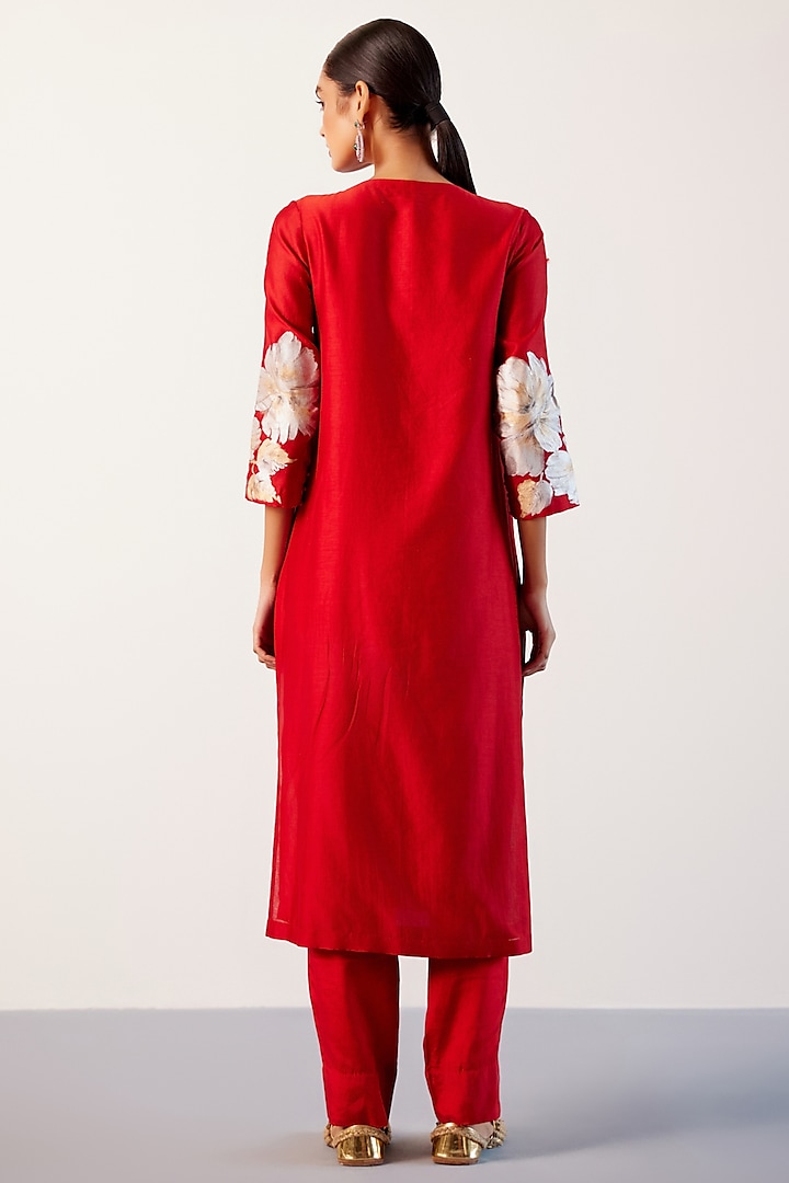 Red Silk Chanderi Floral Hand-Painted Kurta Set by Devnaagri at Pernia's Pop Up Shop