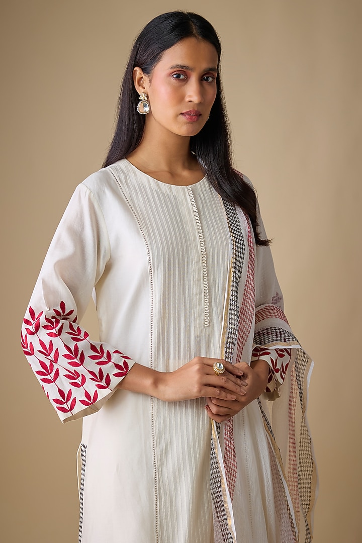 Ivory Silk Chanderi Block Printed & Embroidered Kurta Set by Devnaagri at Pernia's Pop Up Shop