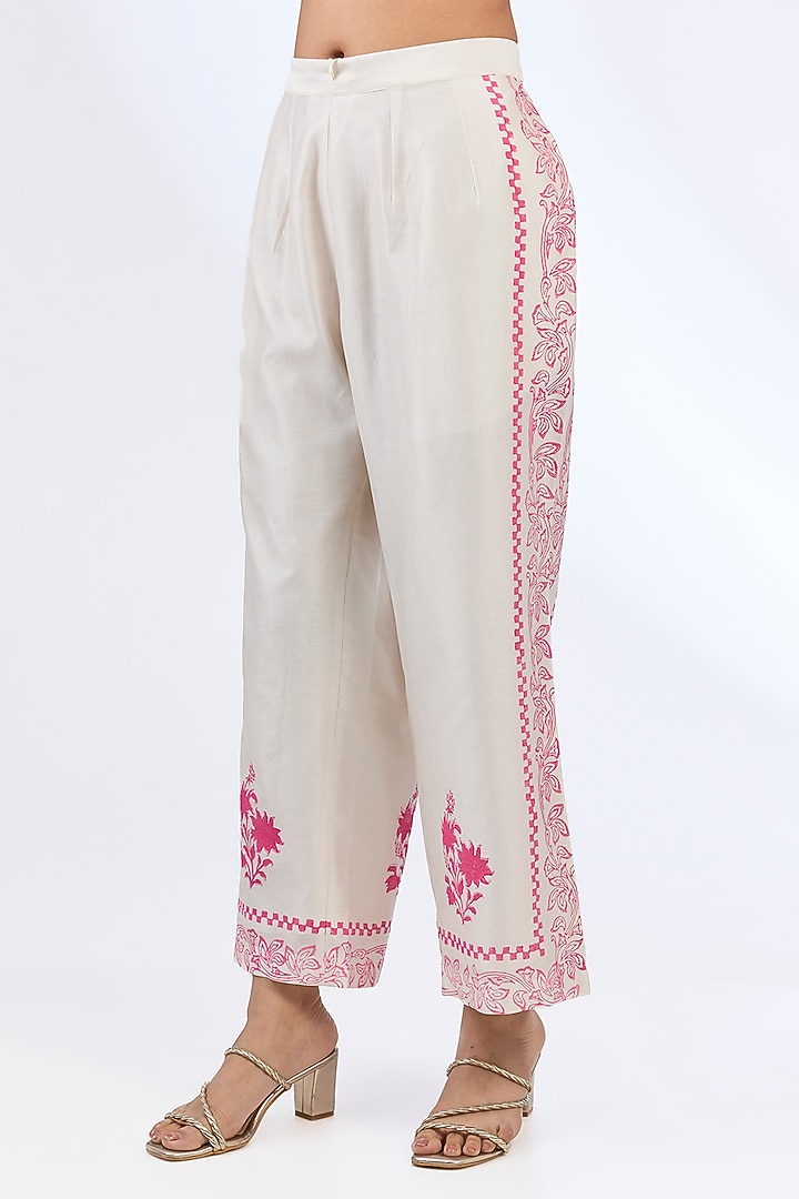 Ivory & Fuchsia Pink Silk Chanderi Resham Embroidered Kurta Set by Devnaagri at Pernia's Pop Up Shop