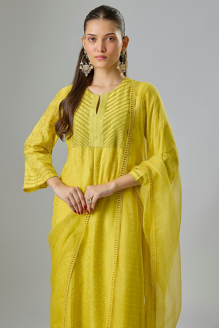 Lemon Yellow Silk Chanderi Block Printed & Resham Embroidered Kurta Set by Devnaagri at Pernia's Pop Up Shop