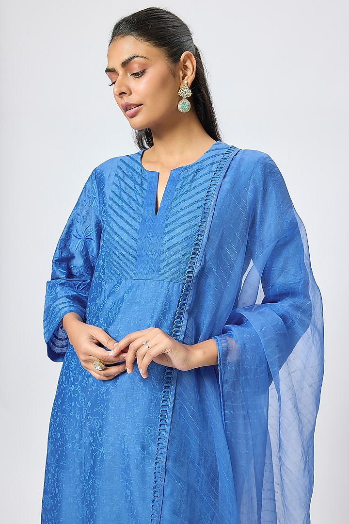 Bright Blue Silk Chanderi Resham Embroidered Kurta Set by Devnaagri at Pernia's Pop Up Shop