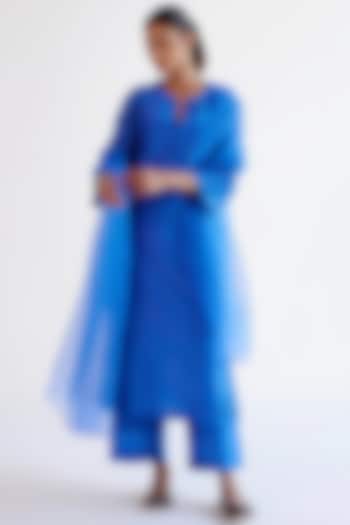 Bright Blue Silk Chanderi Resham Embroidered Kurta Set by Devnaagri at Pernia's Pop Up Shop