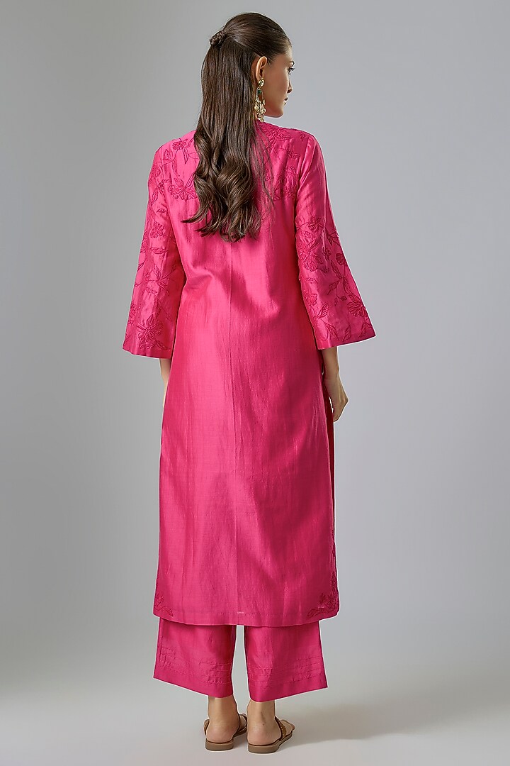Fuchsia Pink Silk Chanderi Resham Embroidered Kurta Set by Devnaagri at Pernia's Pop Up Shop