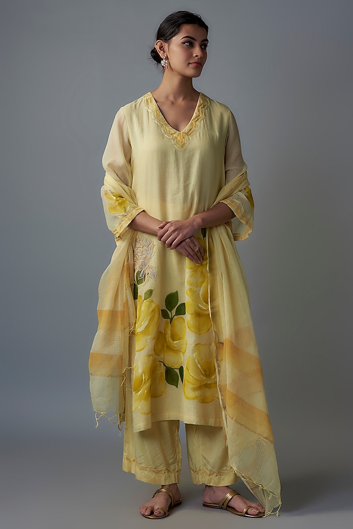 Yellow Kota Silk & Shantoon Kurta Set by Devnaagri at Pernia's Pop Up Shop