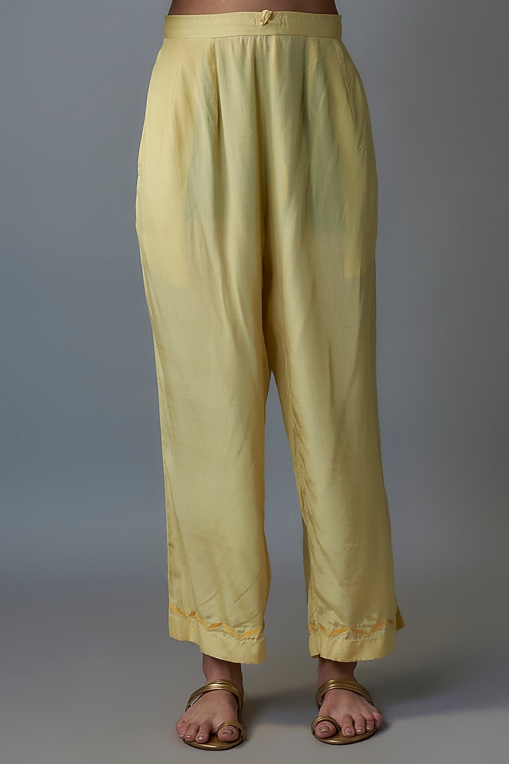 Yellow Kota Silk & Shantoon Kurta Set by Devnaagri at Pernia's Pop Up Shop