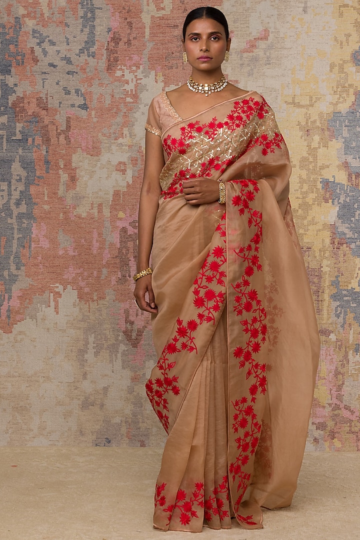 Beige Thread Embroidered Saree Set by Devnaagri at Pernia's Pop Up Shop