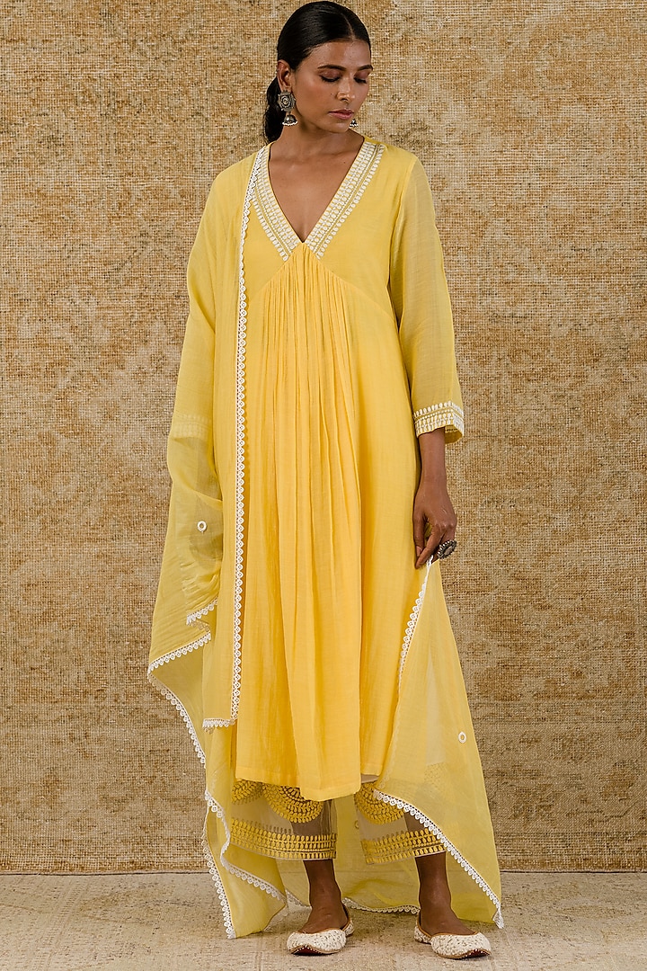 Yellow Embroidered Kurta Set by Devnaagri