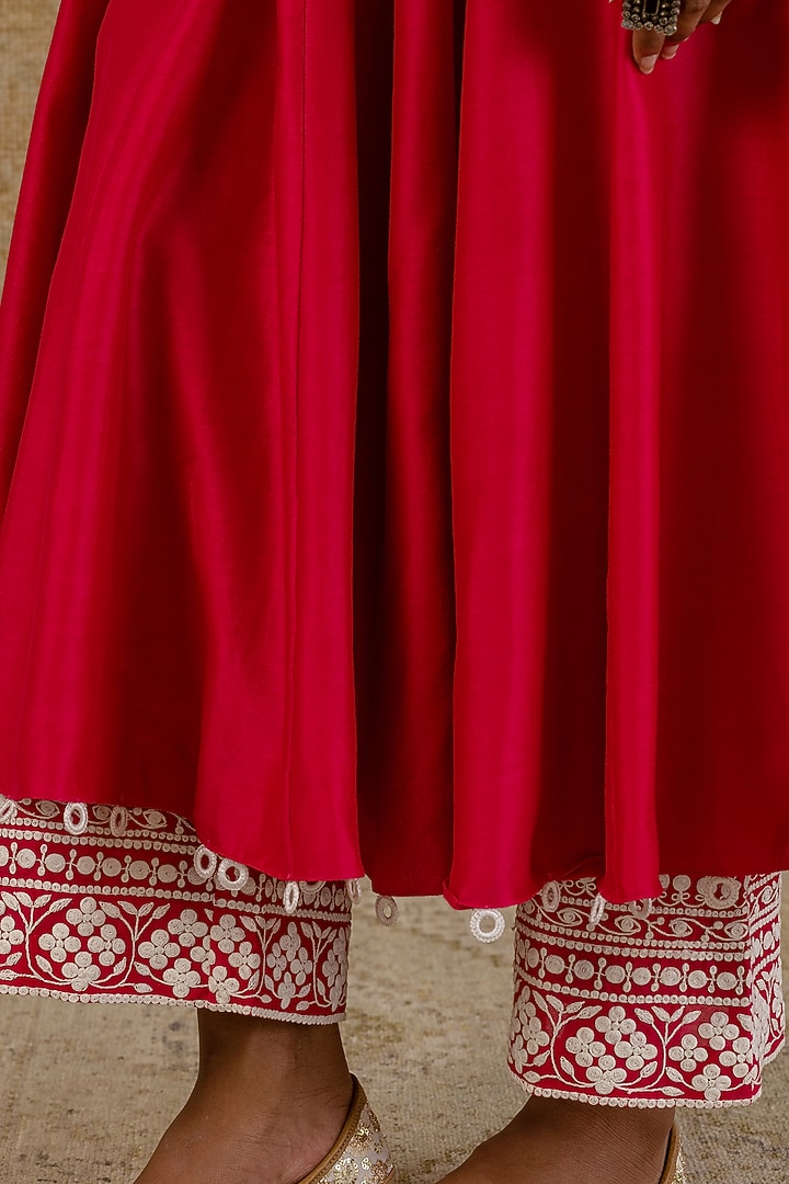Fuchsia Embroidered Wedding Anarkali Set by Devnaagri at Pernia's Pop Up Shop