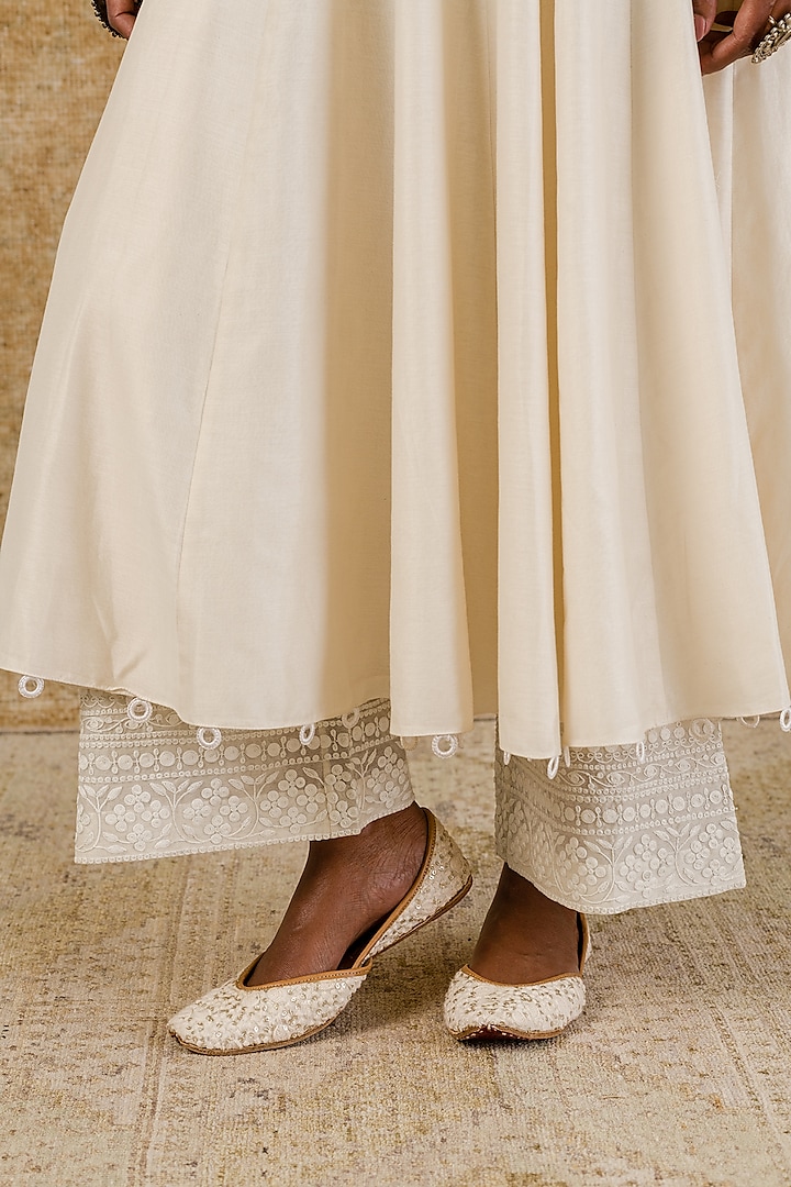 Ivory Embroidered Wedding Anarkali Set by Devnaagri at Pernia's Pop Up Shop