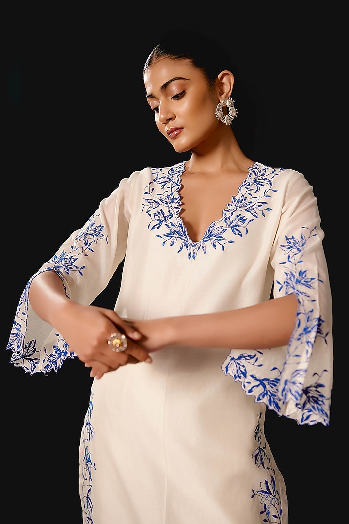 Ivory Silk Chanderi Cutwork Embroidered Kurta Set by Devnaagri at Pernia's Pop Up Shop