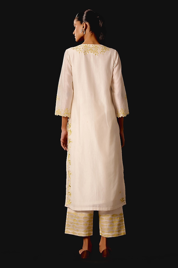 Ivory Silk Chanderi Cutwork Embroidered Kurta Set by Devnaagri at Pernia's Pop Up Shop
