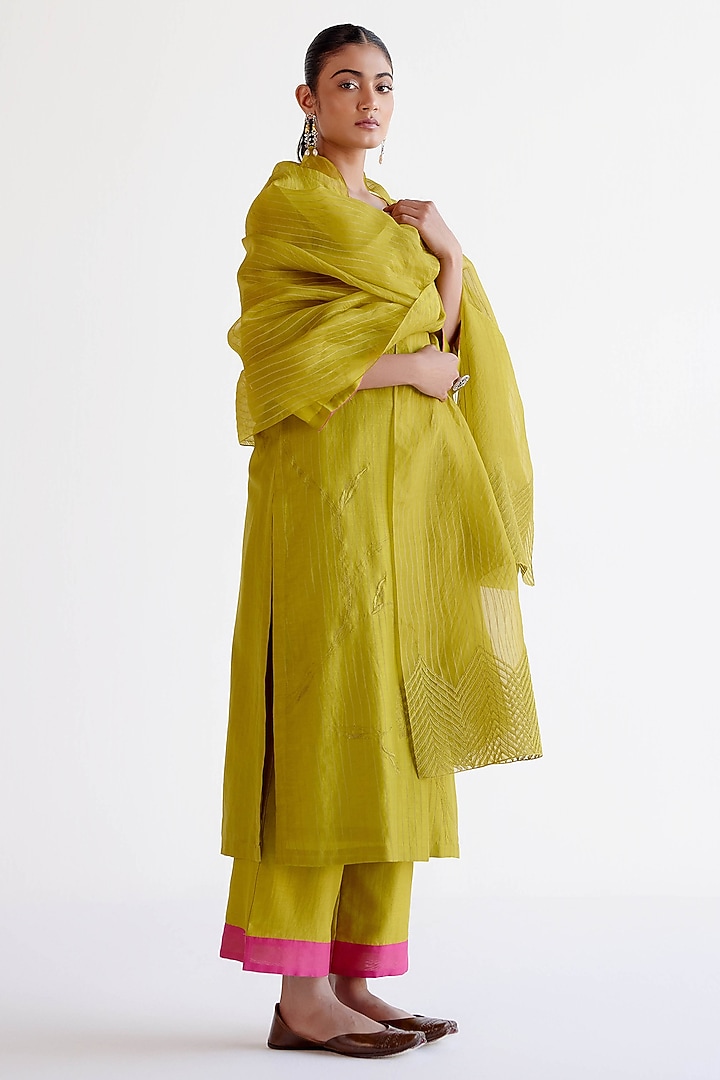 Green Silk Chanderi Cutwork Embroidered Kurta Set by Devnaagri at Pernia's Pop Up Shop