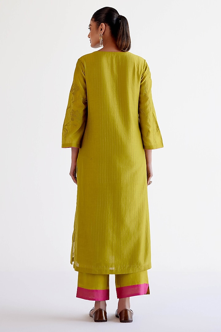 Green Silk Chanderi Cutwork Embroidered Kurta Set by Devnaagri at Pernia's Pop Up Shop