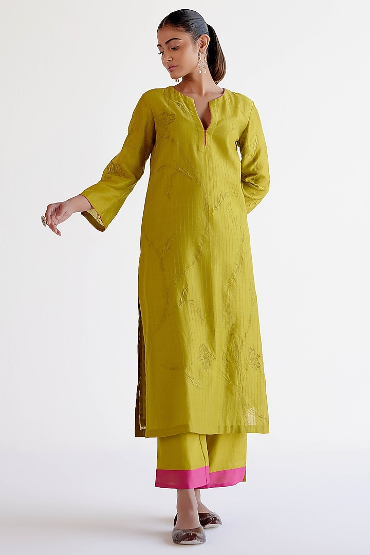 Green Silk Chanderi Cutwork Embroidered Kurta Set by Devnaagri at Pernia's Pop Up Shop