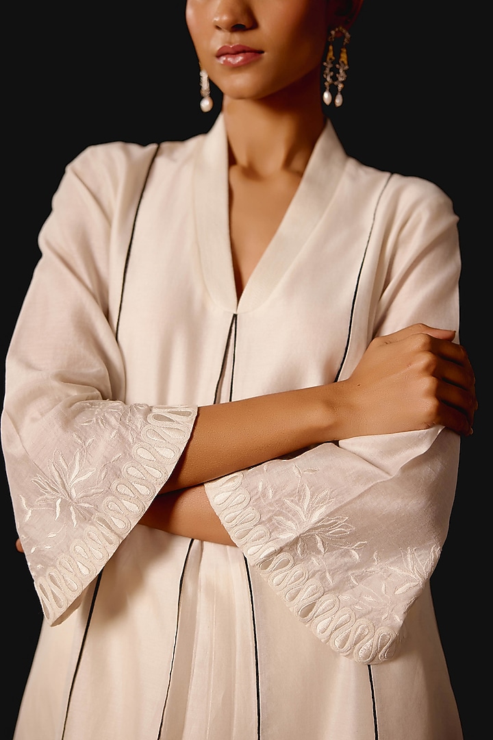 Ivory & Black Silk Chanderi Dori Embroidered Kurta Set by Devnaagri at Pernia's Pop Up Shop