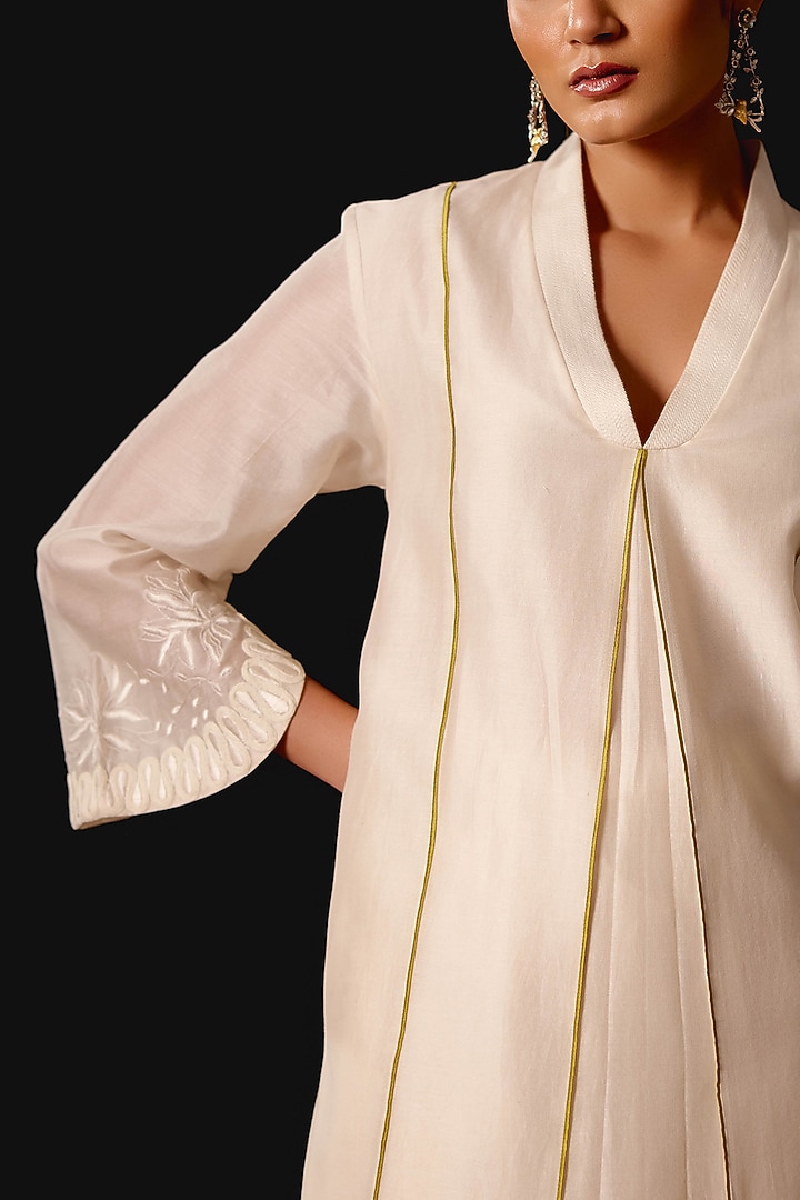 Ivory & Yellow Silk Chanderi Dori Embroidered Kurta Set by Devnaagri at Pernia's Pop Up Shop