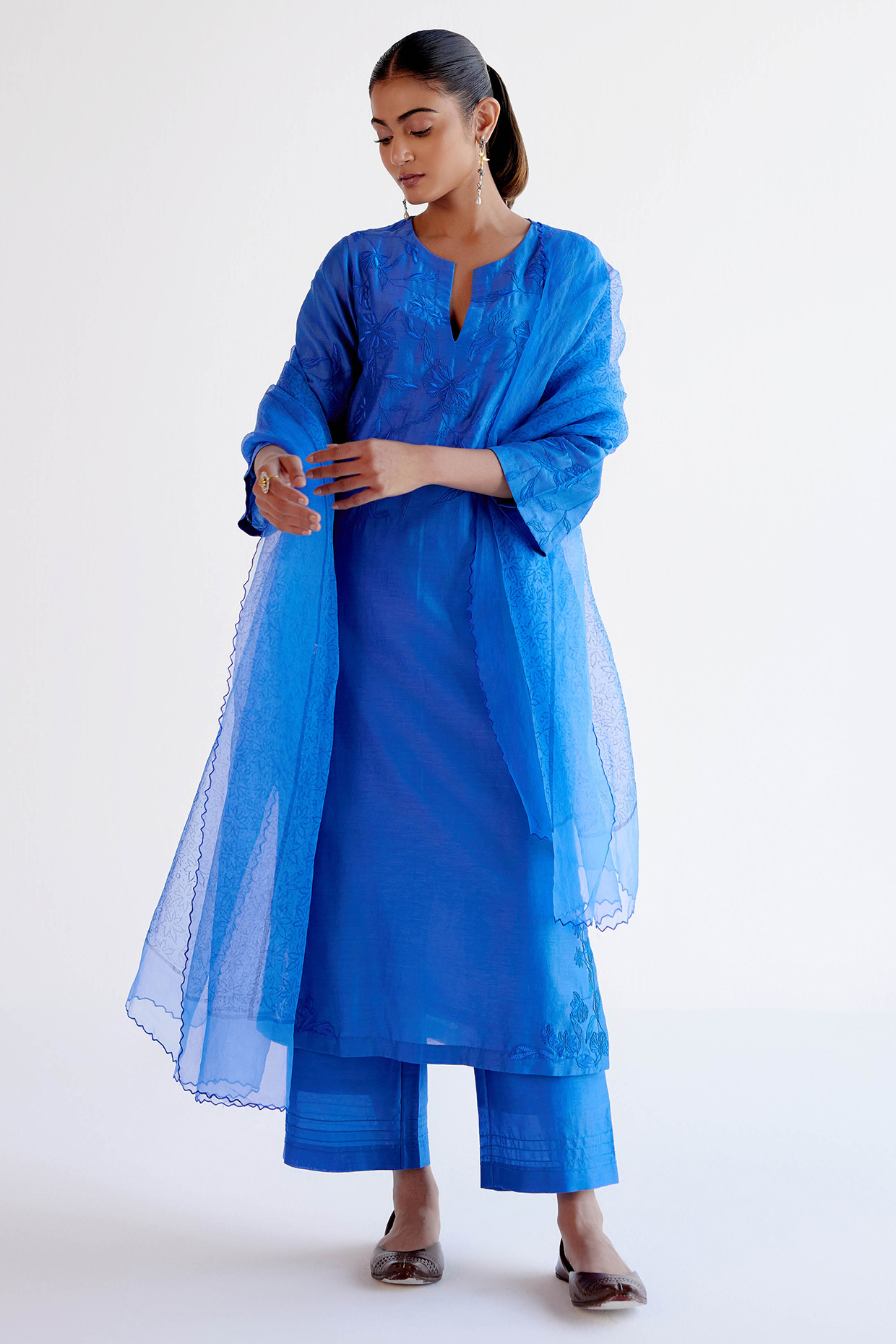 Blue Silk Chanderi Resham Embroidered Kurta Set by Devnaagri at Pernia's Pop Up Shop